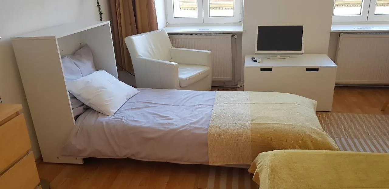 Schubert Park Apartment Near Volksopera Vienna