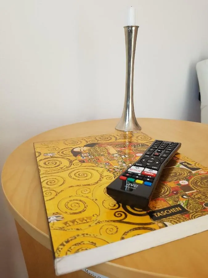 Schubert Park Apartment Near Volksopera Vienna Austria